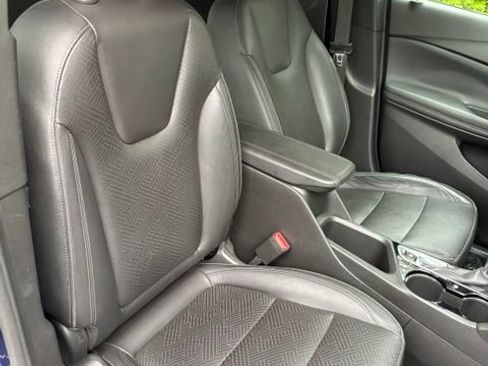 Used 2020 Buick Encore GX Essence FWD image 16
