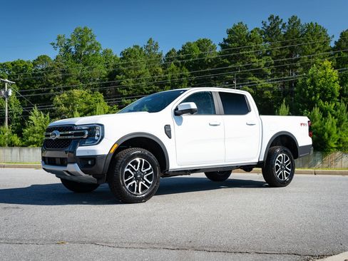New 2026 Ford Ranger Lariat w/ FX4 Off-Road Package AWD/4WD image 3