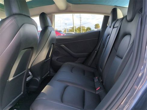Used 2023 Tesla Model 3 Standard Range image 16