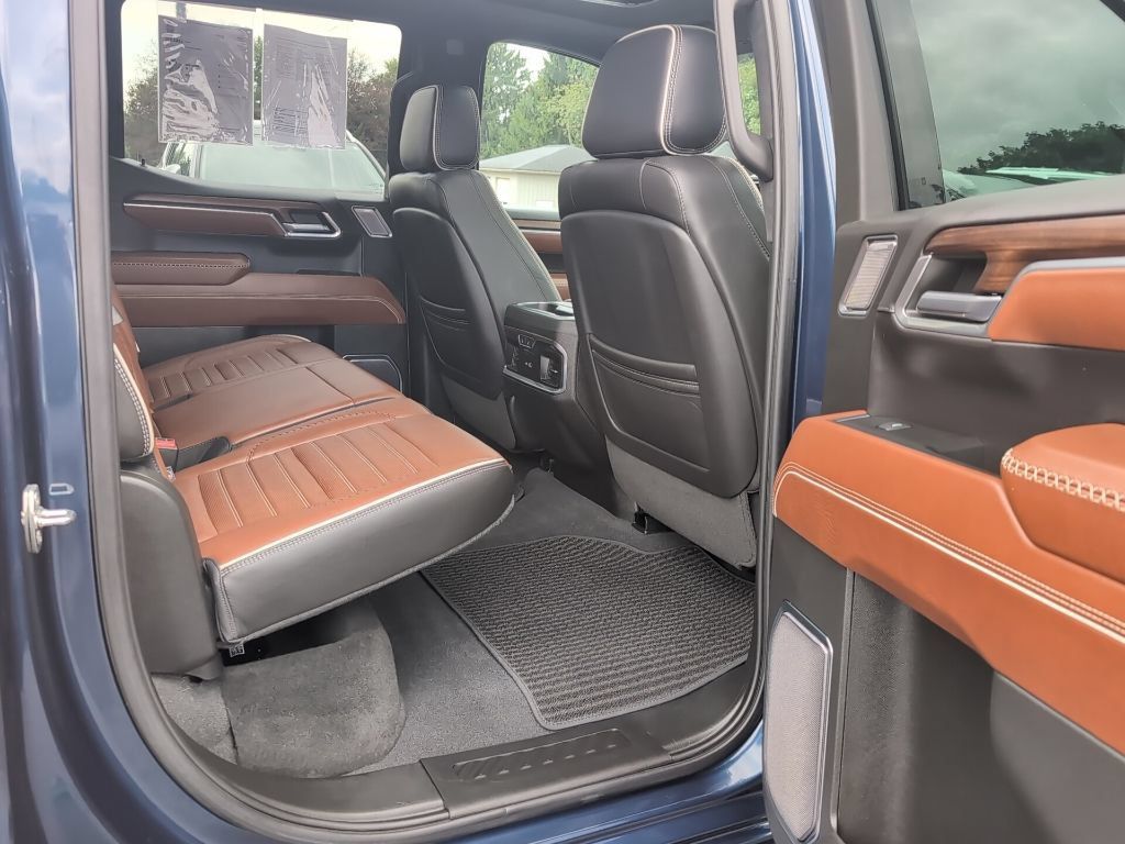 Used 2023 GMC Sierra 1500 Denali Ultimate AWD/4WD image 8
