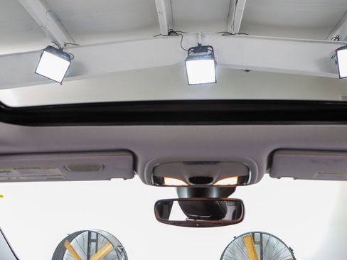 Used 2021 Jeep Cherokee Latitude Lux w/ Sun & Sound Group image 21