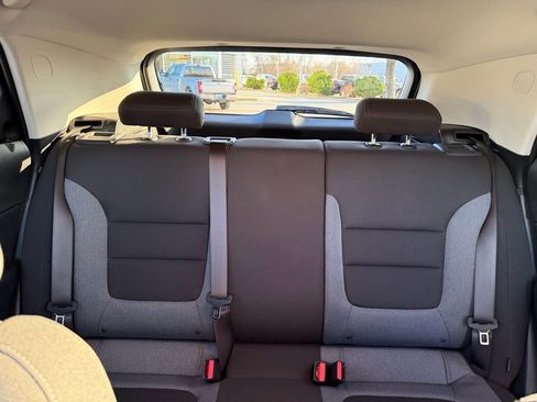 Used 2025 Chevrolet TrailBlazer LT w/ Driver Confidence Package image 16