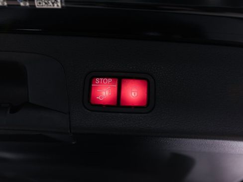 Used 2025 Mercedes-Benz GLS 63 AMG 4MATIC image 33