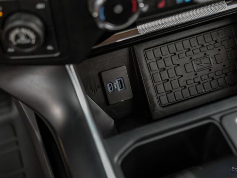 Used 2023 Ford F150 Raptor w/ Raptor Carbon Fiber Package AWD/4WD image 59