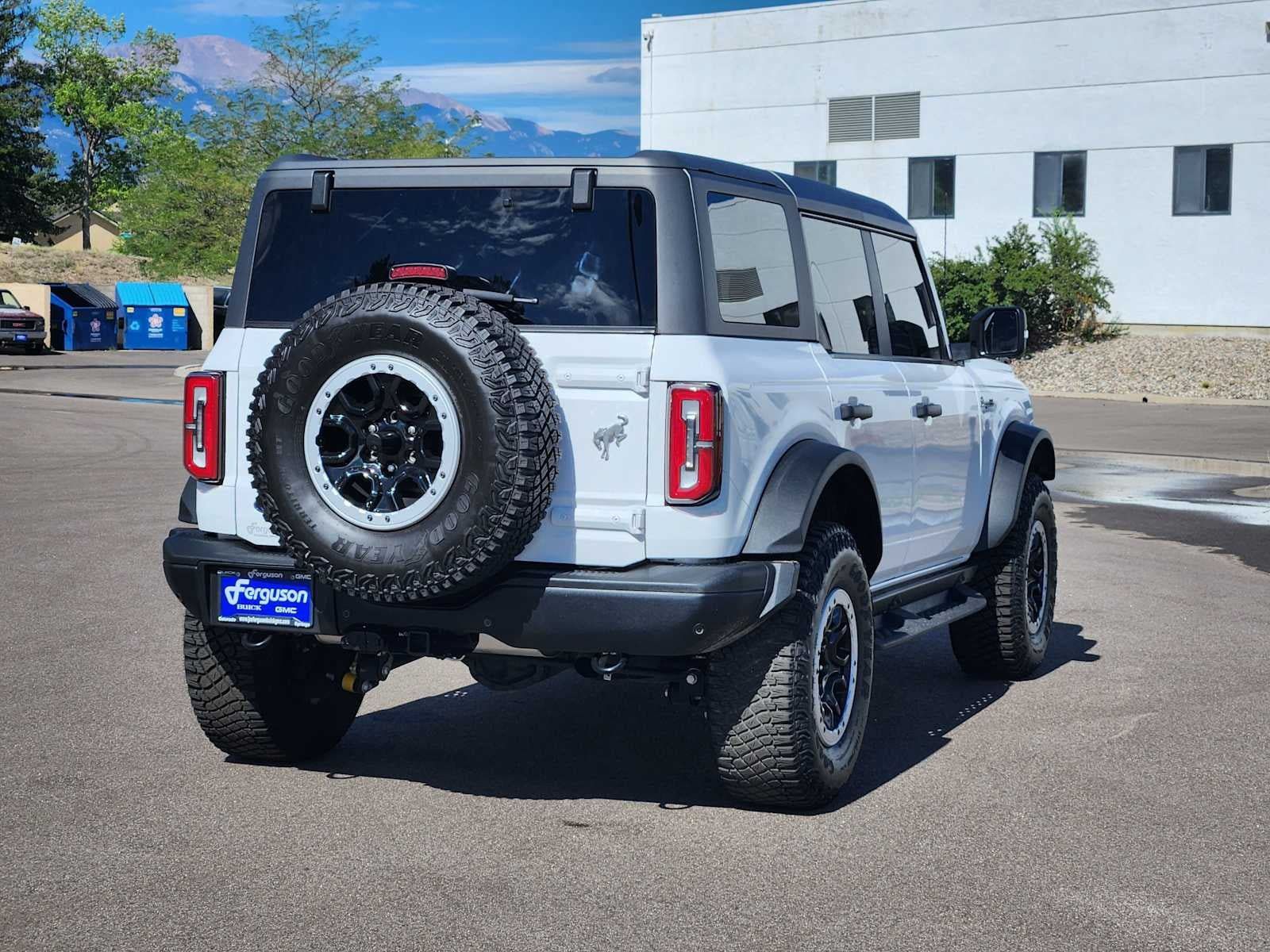 Used 2024 Ford Bronco Badlands AWD/4WD image 3