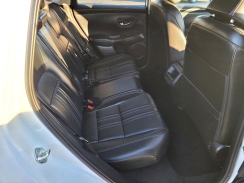 Used 2024 Honda HR-V EX-L image 18