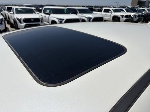 Used 2018 Honda CR-V EX image 5