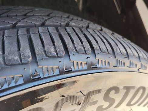 Used 2025 Nissan Pathfinder Platinum w/ Cargo Package image 16