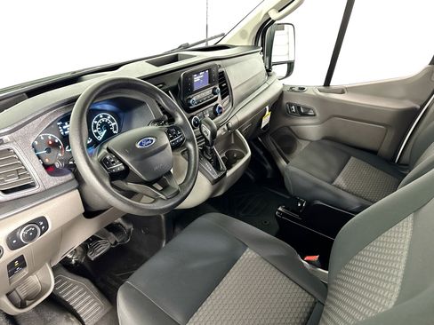 Used 2025 Ford Transit 250 Low Roof w/ Exterior Upgrade Package RWD image 5