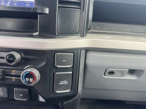 Used 2023 Ford F250 XL w/ STX Appearance Package AWD/4WD image 22