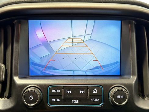 Used 2017 Chevrolet Colorado Z71 image 12