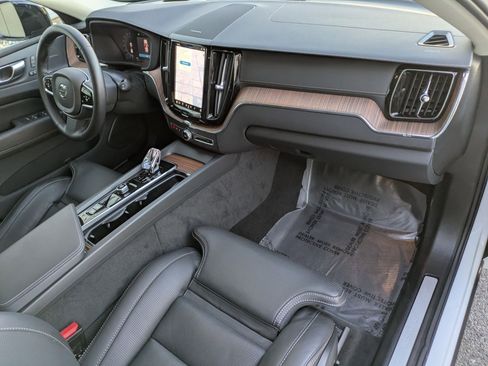 Certified 2024 Volvo XC60 T8 Ultimate w/ Protection Package Premier image 34