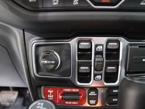 Used 2025 Jeep Wrangler Unlimited Rubicon image 49