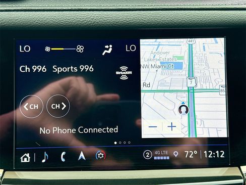 Used 2024 Cadillac XT6 Premium Luxury w/ Technology Package image 16