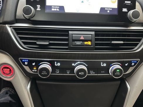 Certified 2018 Honda Accord Touring image 35