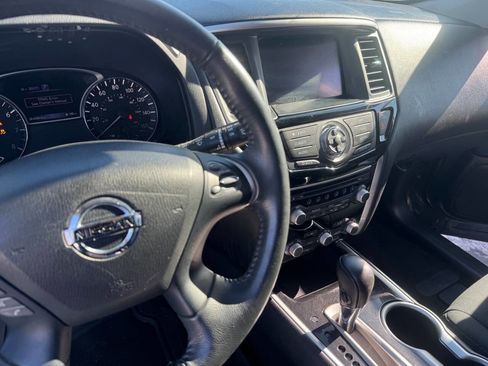 Used 2017 Nissan Pathfinder SV w/ Trailer Tow Package image 15