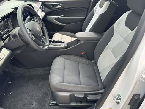 Certified 2024 Chevrolet Trax LS FWD image 15