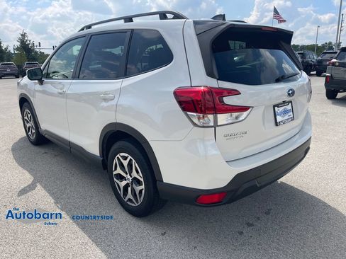 Certified 2024 Subaru Forester Premium AWD/4WD image 3