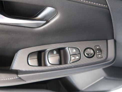 Used 2022 Nissan Sentra SV FWD image 17
