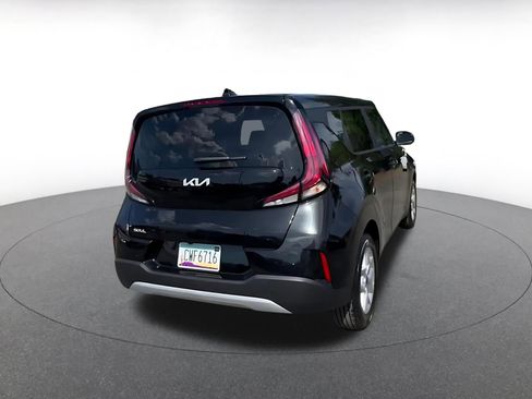 Used 2025 Kia Soul LX w/ LX Technology Package image 14