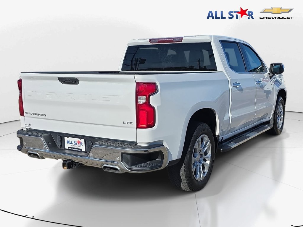 Used 2022 Chevrolet Silverado 1500 LTZ AWD/4WD image 3