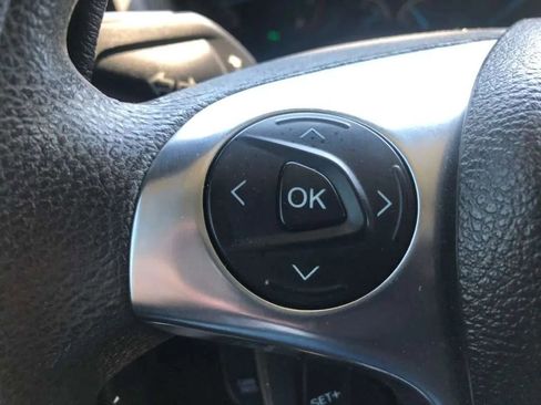 Used 2015 Ford Transit Connect XLT image 18