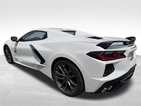 Used 2023 Chevrolet Corvette Stingray Premium Conv w/ Z51 Performance Package RWD image 4