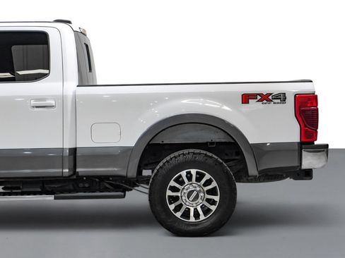 Used 2021 Ford F250 Lariat w/ FX4 Off-Road Package AWD/4WD image 11