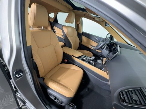 Used 2024 Lexus NX 250 FWD w/ Premium Package image 29