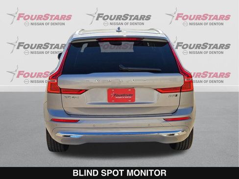 Used 2023 Volvo XC60 B5 Plus w/ Climate Package image 5