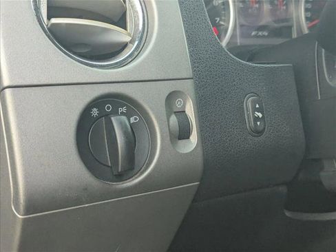 Used 2004 Ford F150 FX4 image 7