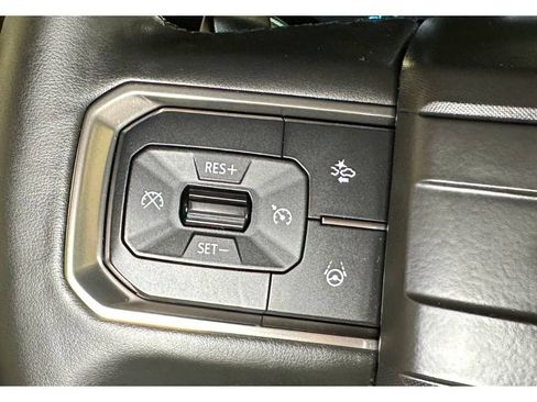 Used 2025 GMC Hummer EV 2X w/ LPO, Dark Essentials Package AWD/4WD image 26