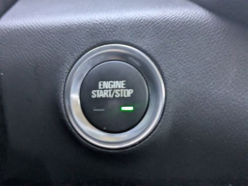 Used 2023 GMC Terrain SLT image 36