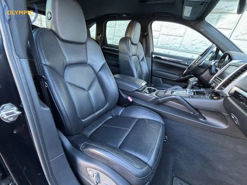 Used 2012 Porsche Cayenne S w/ Premium Pkg Plus image 41