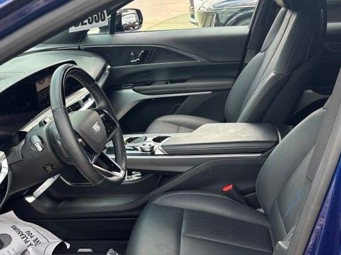 Certified 2024 Cadillac Lyriq Luxury AWD/4WD image 6