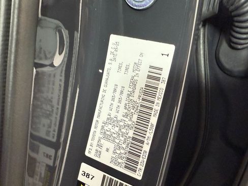 Used 2025 Toyota Tacoma TRD Pro image 20