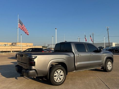 Certified 2022 Nissan Frontier SV w/ Technology Package AWD/4WD image 21