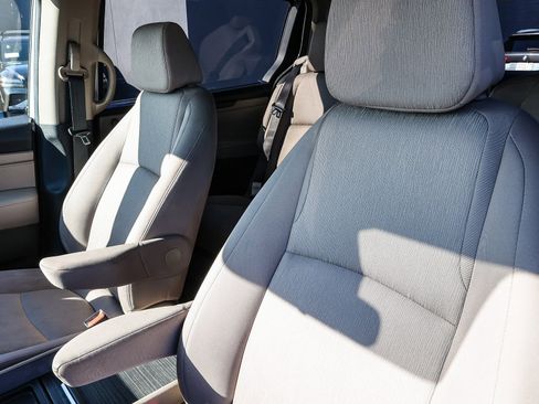 Used 2019 Honda Odyssey EX image 28