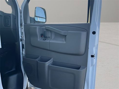 Used 2023 Chevrolet Express 2500 w/ Driver Convenience Package image 26
