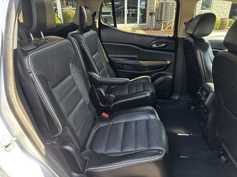 Used 2017 GMC Acadia Denali AWD/4WD image 22