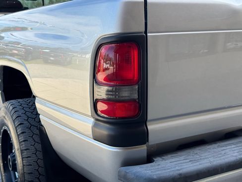 Used 2001 Dodge Ram 2500 Truck 2WD Quad Cab image 10