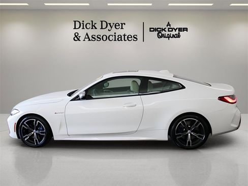 Used 2023 BMW M440i Coupe w/ Premium Package image 4
