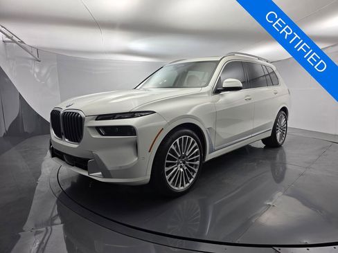 Certified 2026 BMW X7 xDrive40i image 8