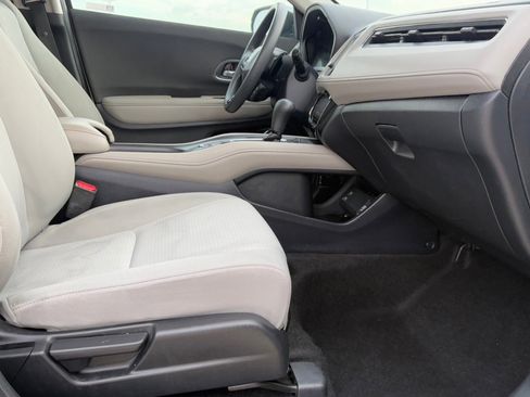 Used 2021 Honda HR-V EX image 38