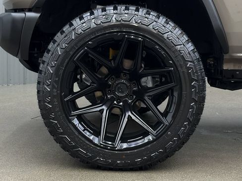 Used 2026 Ford Bronco Heritage Edition AWD/4WD image 10
