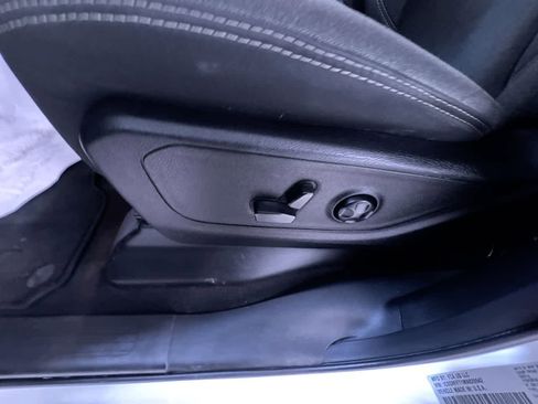 Used 2021 RAM 1500 Big Horn image 13