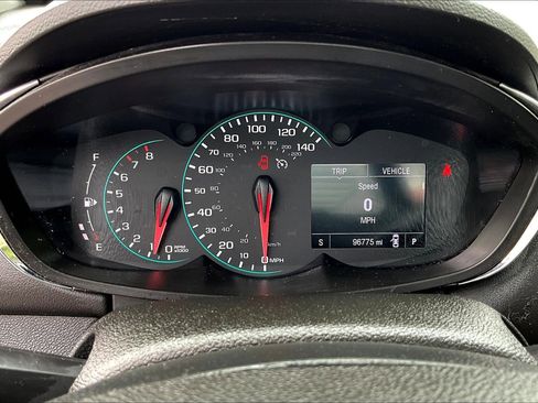 Used 2019 Chevrolet Trax LT w/ Sun & Sound Package image 14