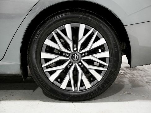 Used 2023 Nissan Altima 2.5 SV image 38