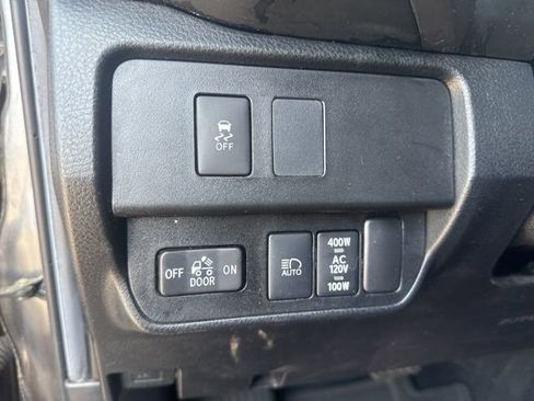 Used 2021 Toyota Tacoma TRD Off-Road image 25