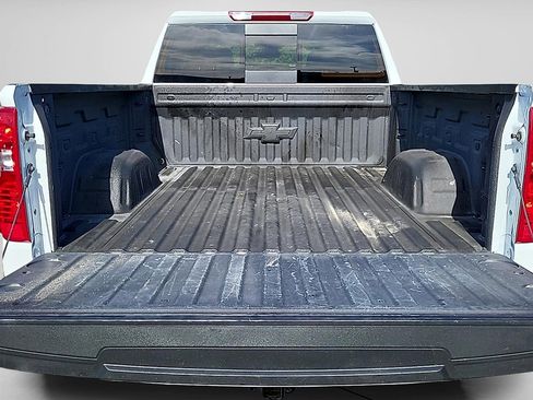 Used 2025 Chevrolet Silverado 1500 LT w/ Z71 Off-Road Package AWD/4WD image 32